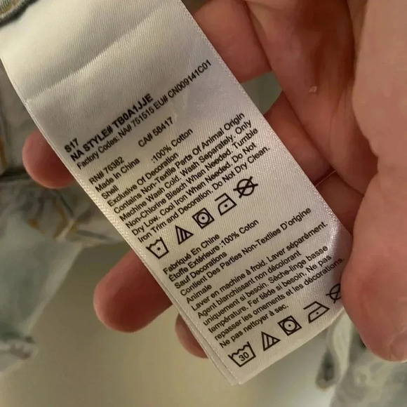 Timberland  light denim pearl snap button down shirt - Picture 6 of 7